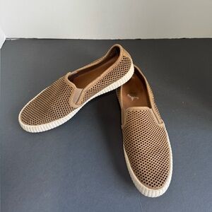 Frye Camille Perforated Slip On Sneaker Brown Leather Shoes. Size 7.5M